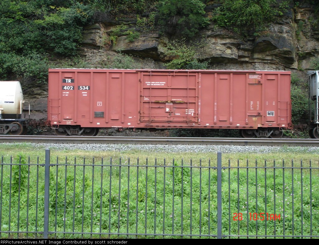 TR 402534 Boxcar WB